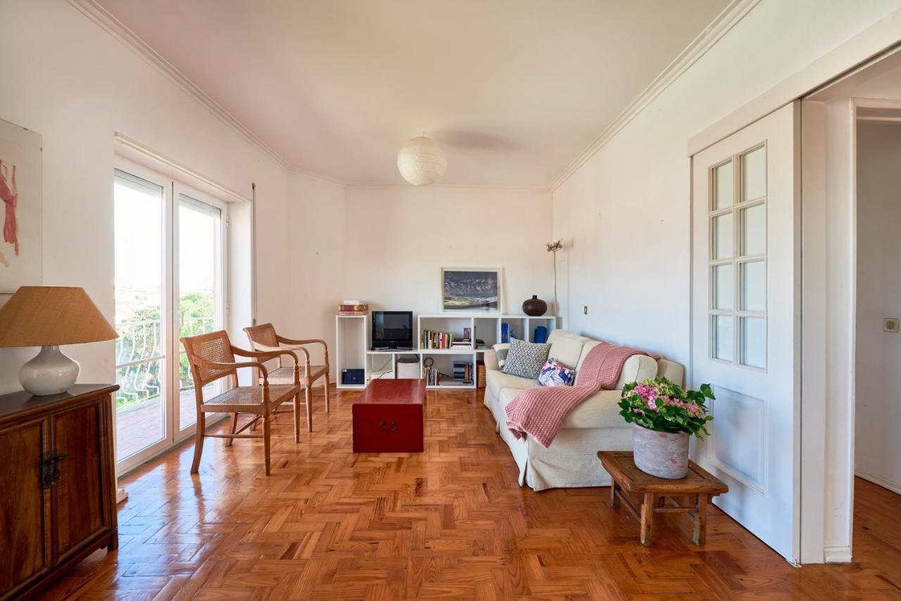 Bright Apartment With Garden In カスカイス エクステリア 写真