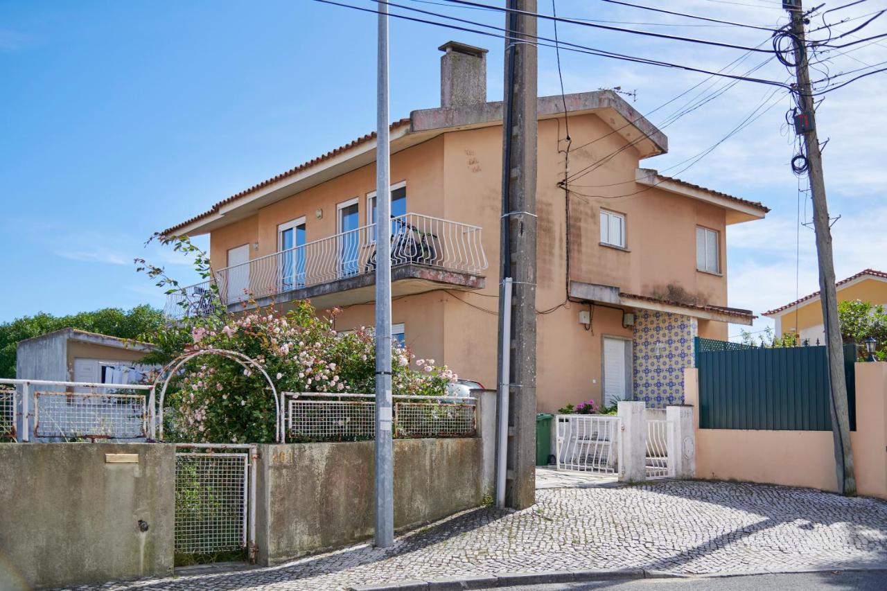 Bright Apartment With Garden In カスカイス エクステリア 写真